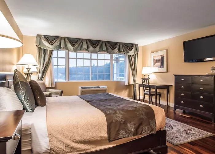 Riverside Hotel, Ascend Hotel Collection
